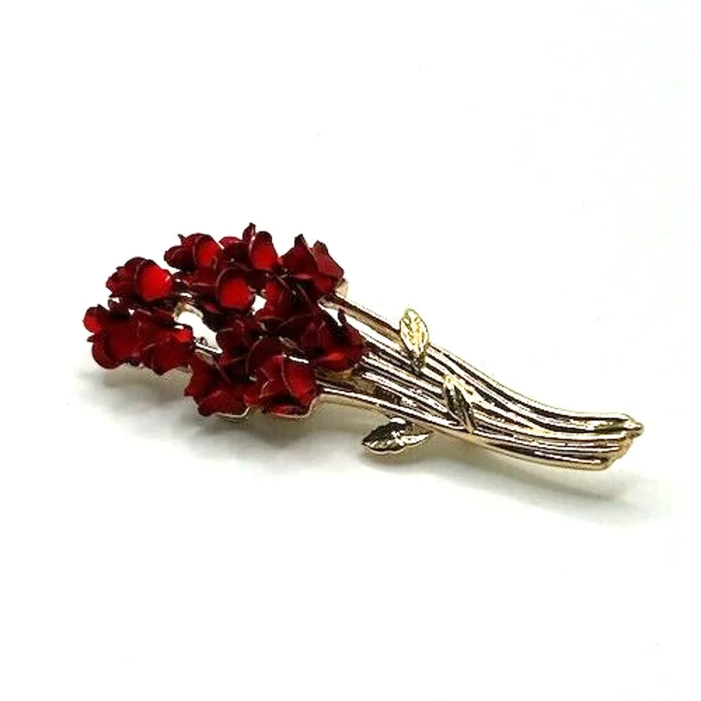 Vintage Avon Jewelry DM97 Gold Tone Dozen Enamel Red Roses Brooch‎ Pin 2.5